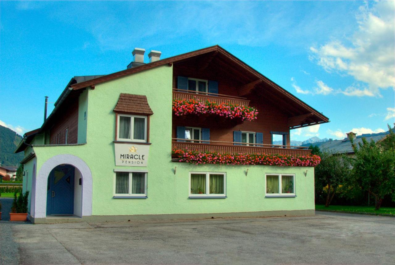 Pension Miracle Zell am See Ngoại thất bức ảnh